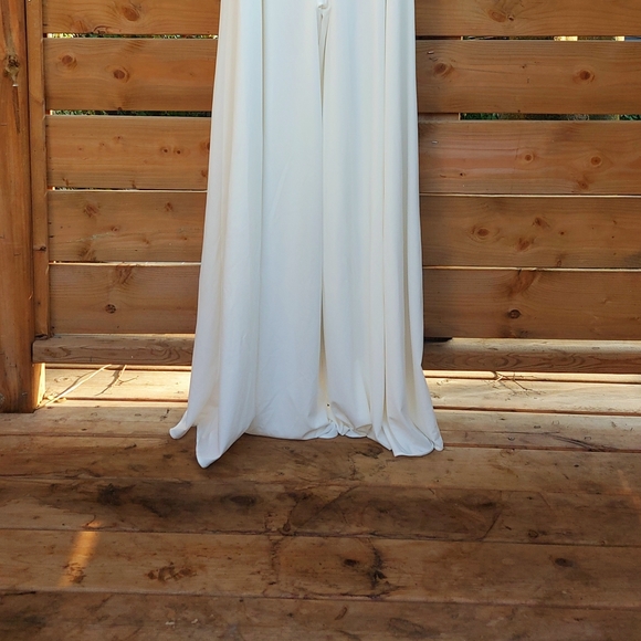 Halston white Ariel halter jumpsuit, US12, NWT - Picture 5 of 7